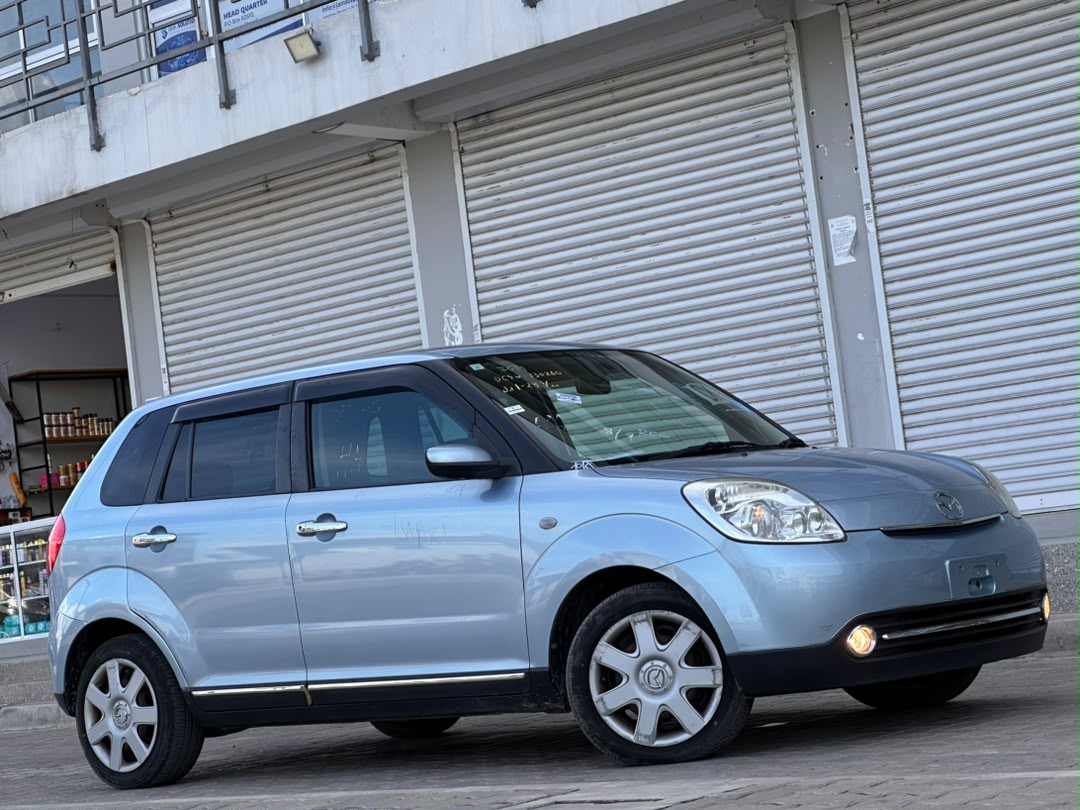 MAZDA VERISA